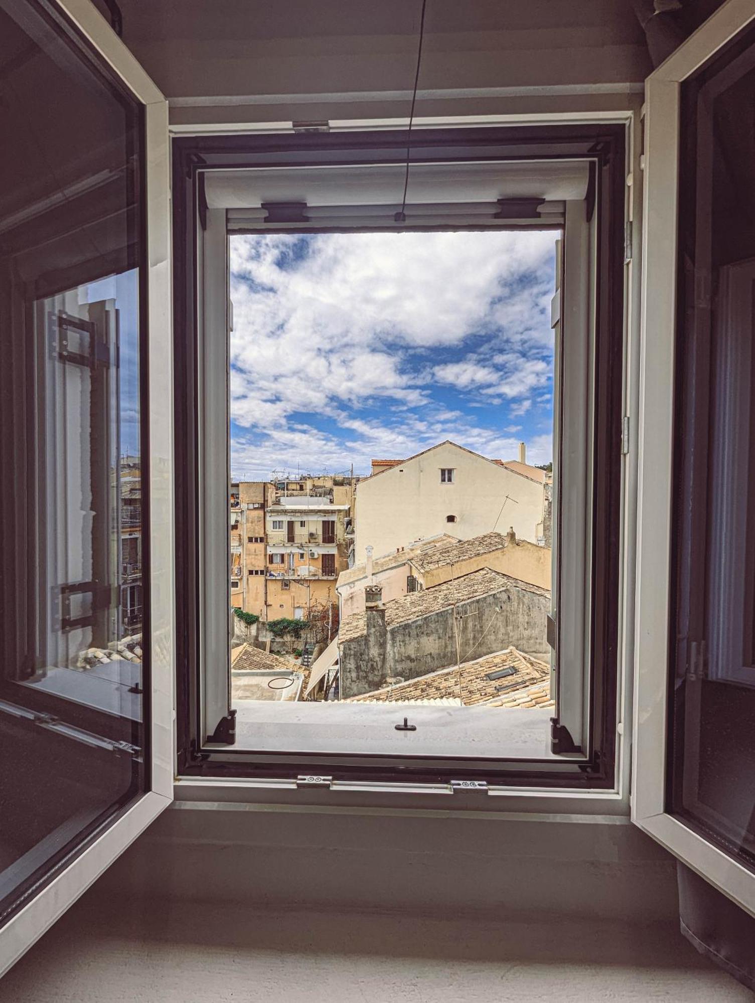 Ionian Pearl Apartments And Suites Corfu  Extérieur photo