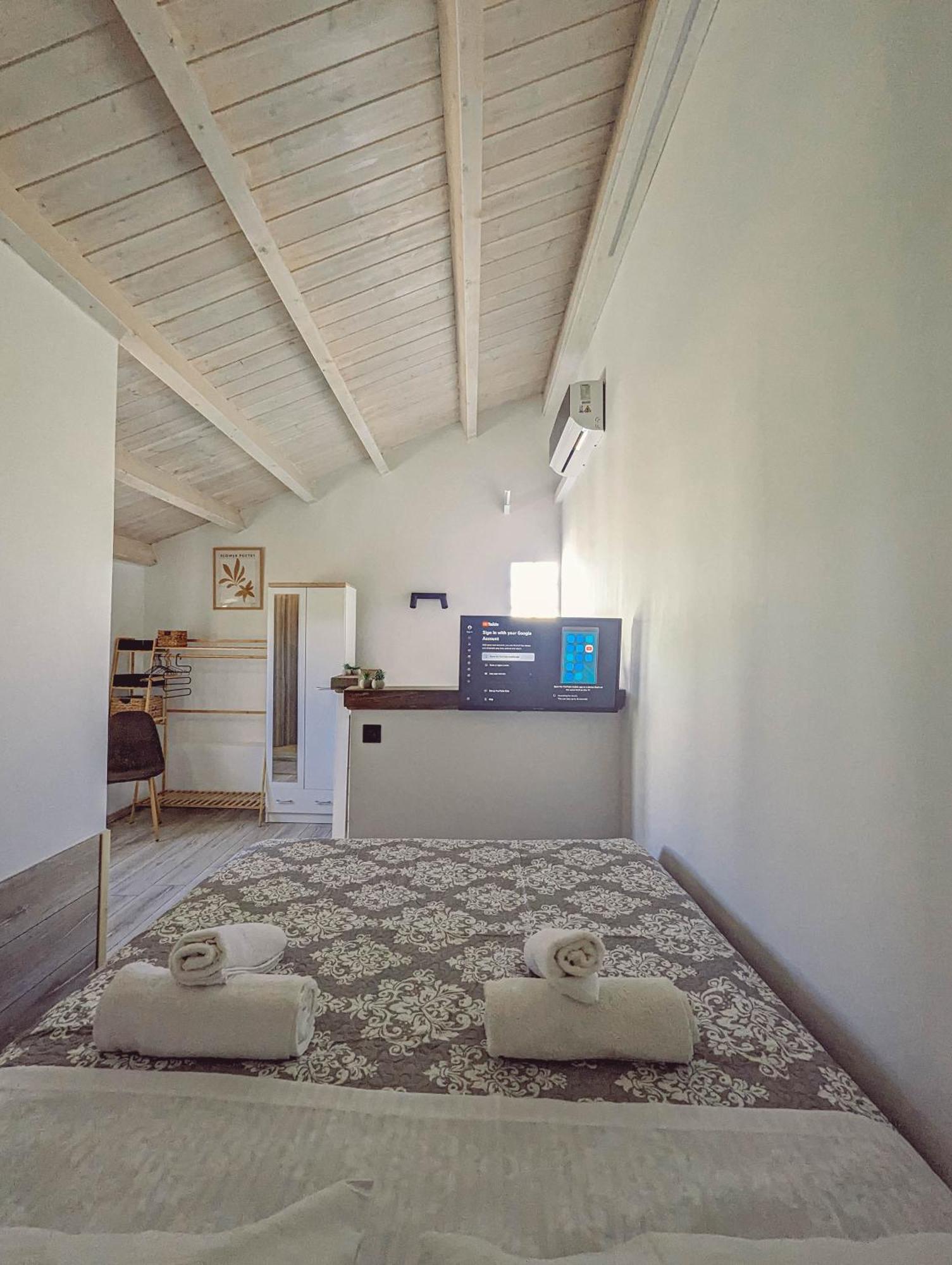 Ionian Pearl Apartments And Suites Corfu  Extérieur photo
